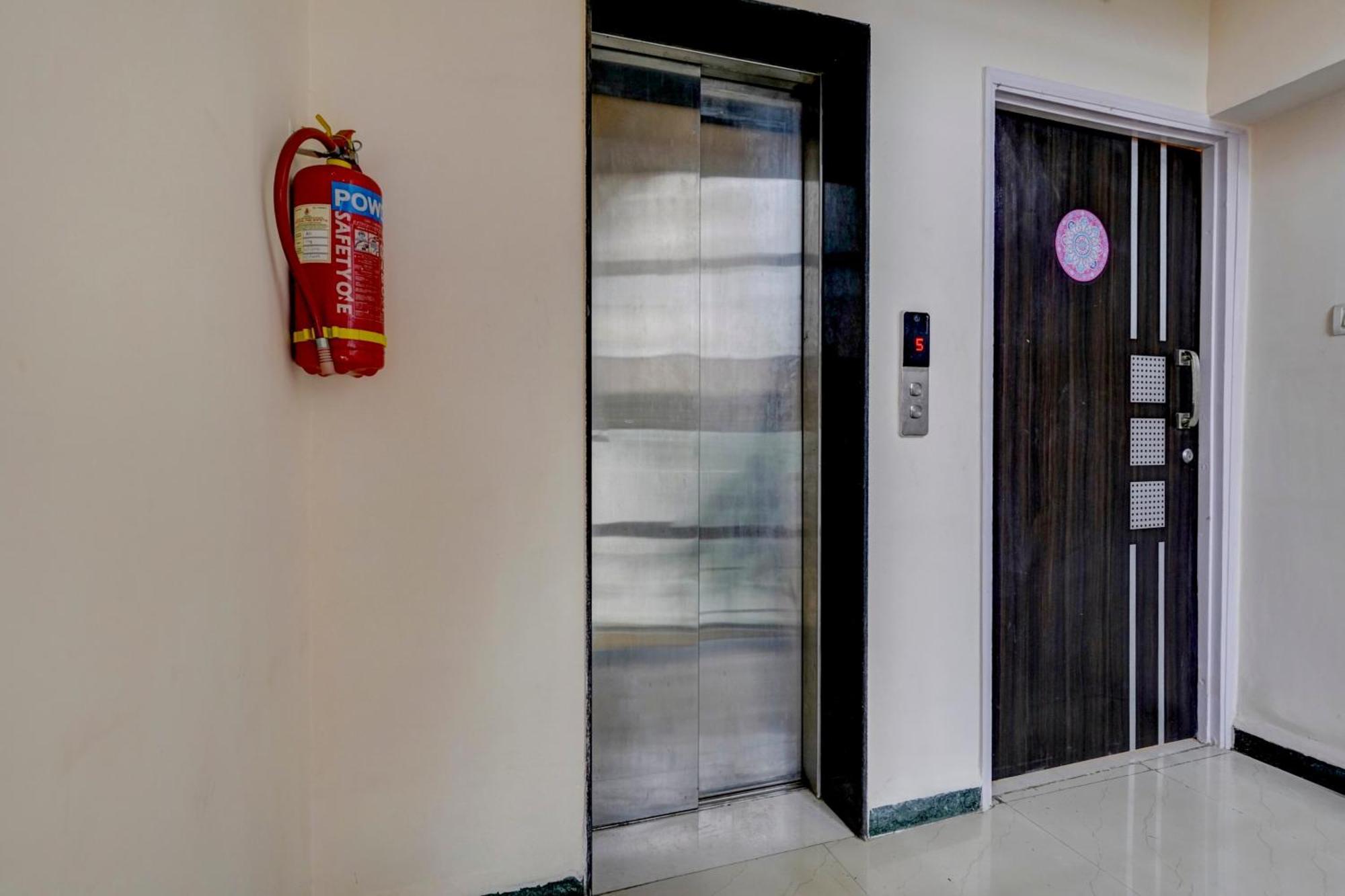Rio Corporate House Otel Mumbai Dış mekan fotoğraf